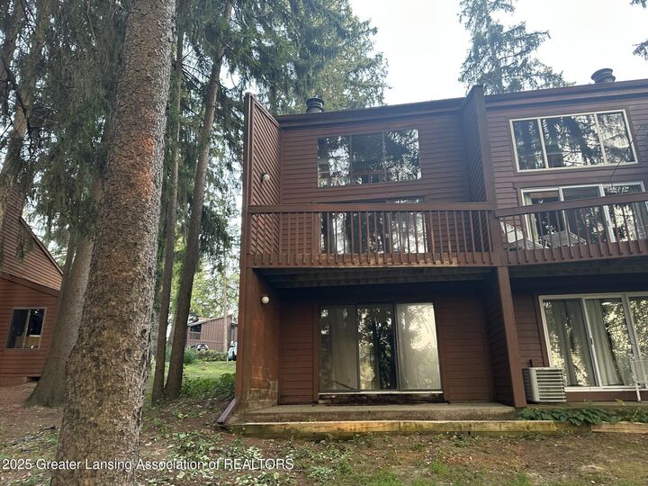 Property Photo: 1206 Academic Way MI 48840