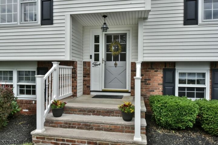 Property Photo: 5 Richard Ct NJ 07405
