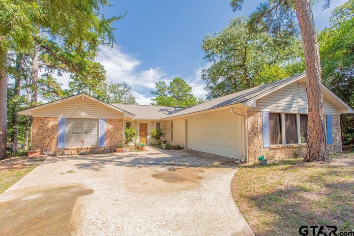 Property Photo:  321 Lakeview Drive  TX 75771 