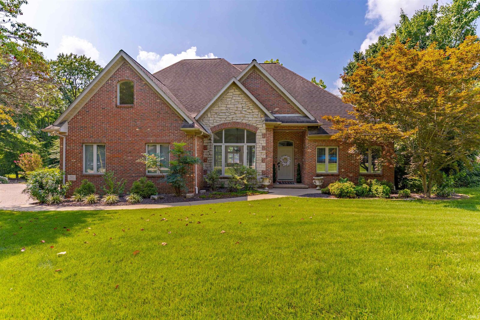 Property Photo:  701 Cobblestone Drive  IN 47715 