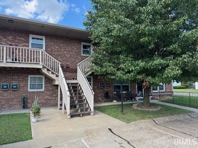 Property Photo:  5524 Jackson Court  IN 47715-5935 