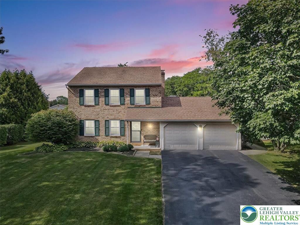 Property Photo: 5444 Hale Avenue PA 18017