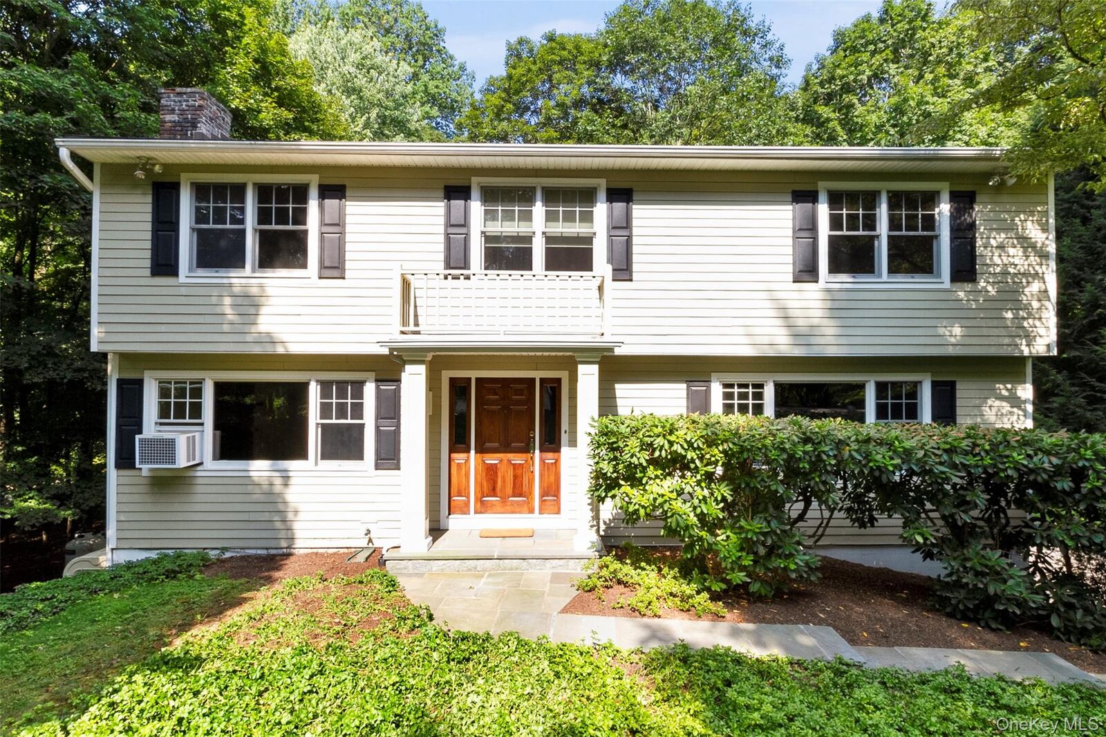 Property Photo:  81 Hidden Hollow Lane  NY 10546 