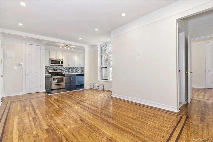 Property Photo: 130 Bay Ridge Parkway 6D NY 11209