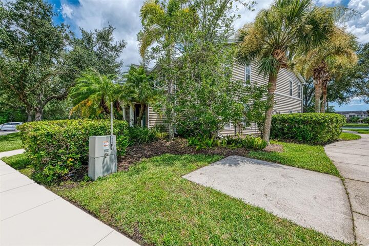 Property Photo:  8821 Manor Loop 204  FL 34202 