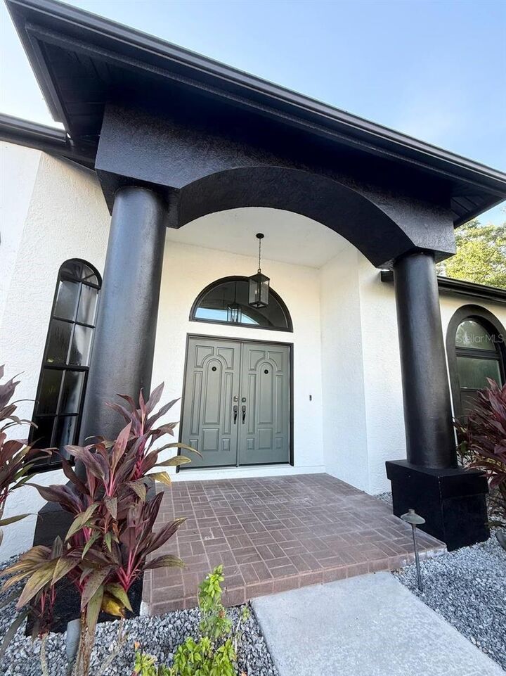 Property Photo: 28412 Great Bend Place FL 33543