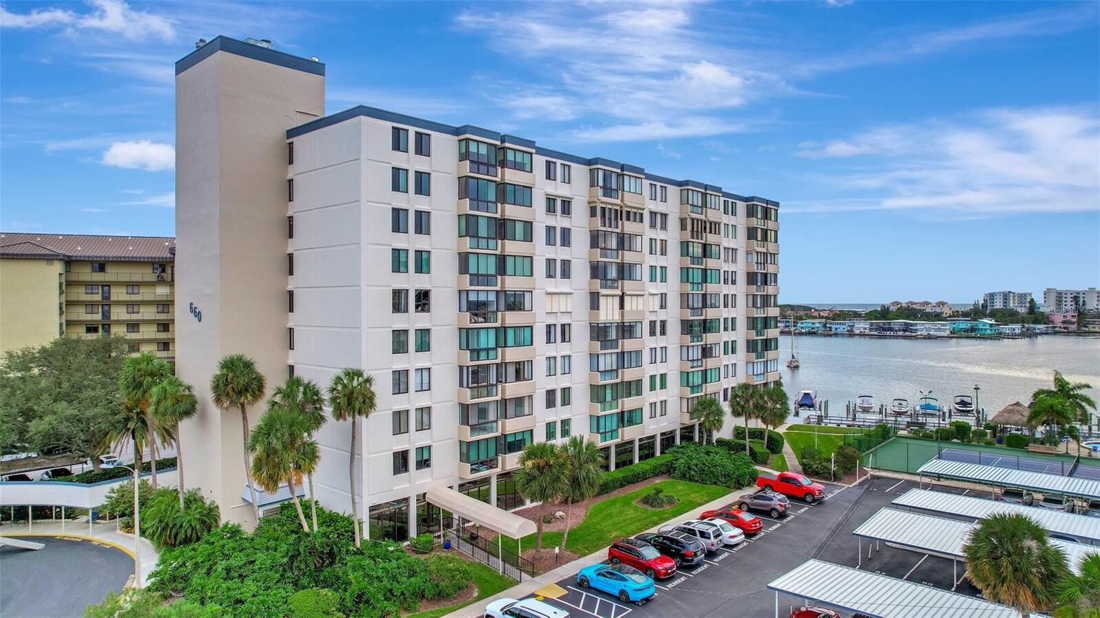 Property Photo:  660 Island Way 708  FL 33767 