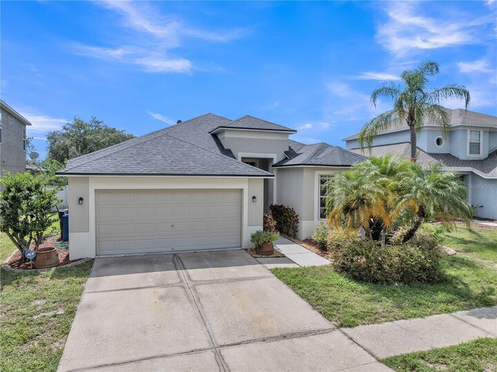 Property Photo: 8304 Moccasin Trail Drive FL 33569