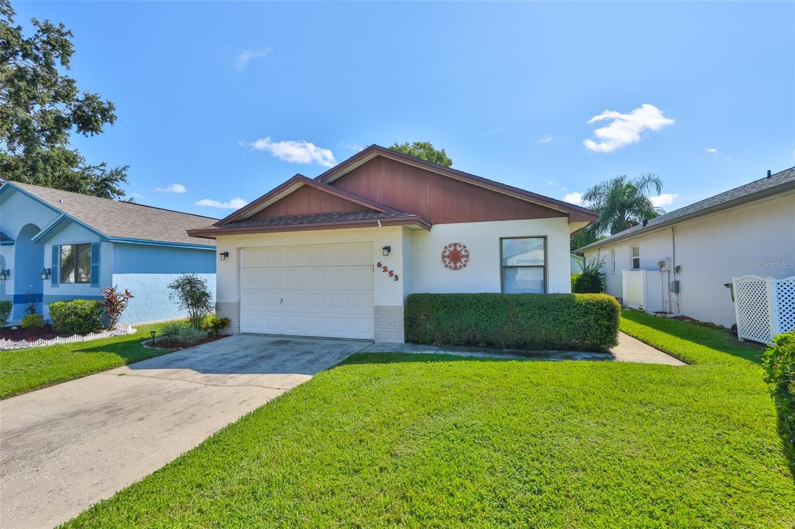 Property Photo:  6253 Sandpipers Drive  FL 33809 