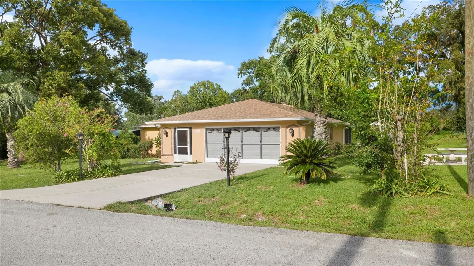 Property Photo:  10196 Thayer Street  FL 34601 