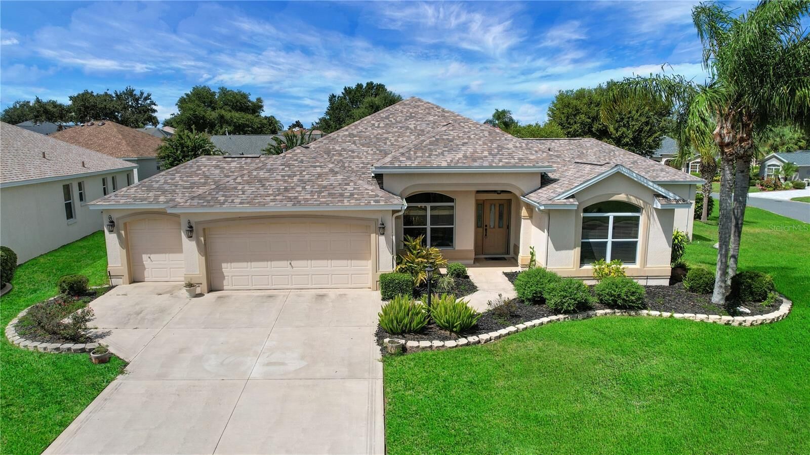 Property Photo: 1644 Arial Place FL 32162