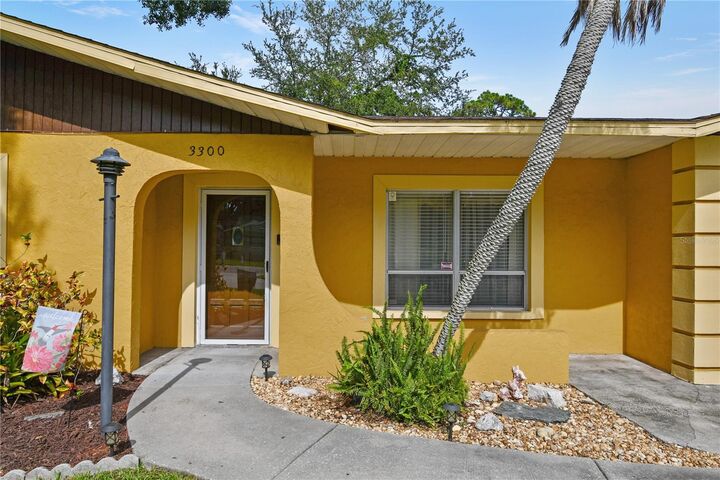 Property Photo: 3300 Winton Avenue FL 34234
