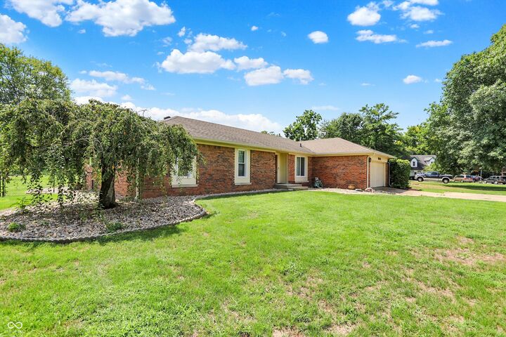 Property Photo:  5271 Pattie Court  IN 46143 