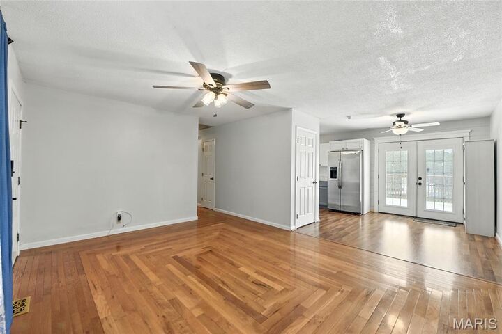 Property Photo: 2709 Victoria Road MO 63028