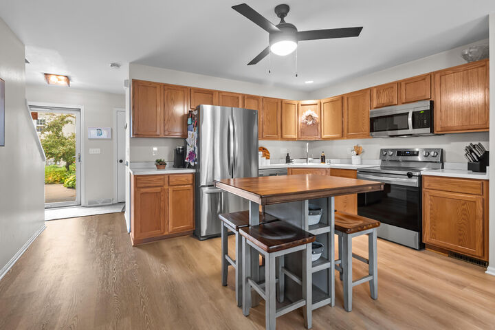 Property Photo:  2117 E Broadway - B  WI 53186 