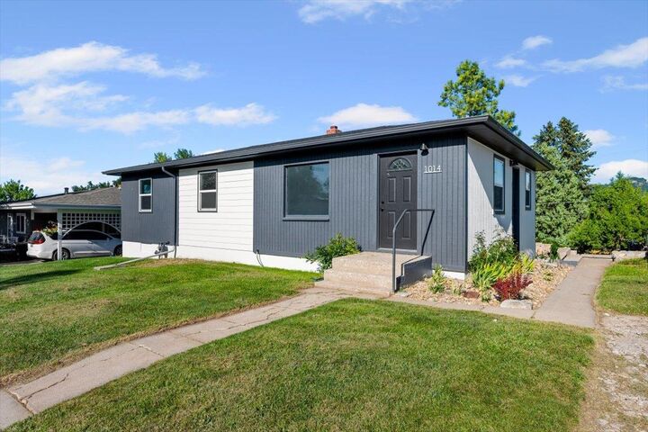 Property Photo:  1014 Spartan Drive  SD 57783 
