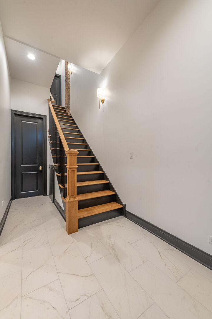 Property Photo: 28 N Throop Street 2 IL 60607