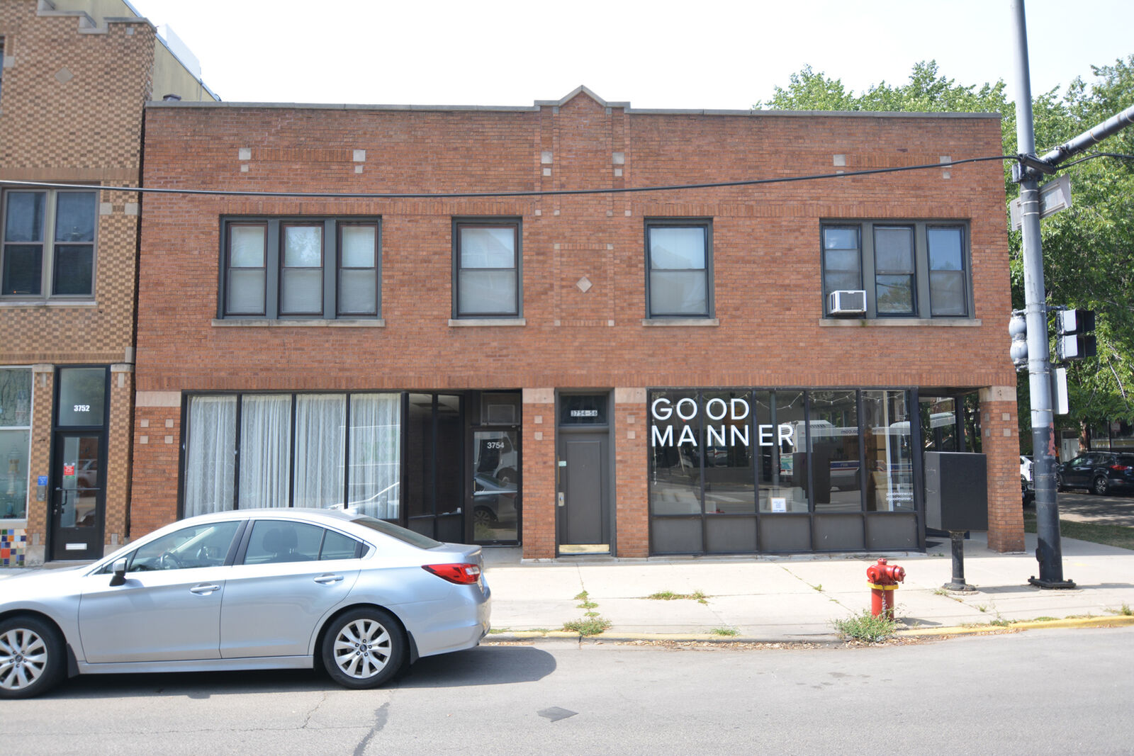 Property Photo:  1611 W Grace Street 2  IL 60613 