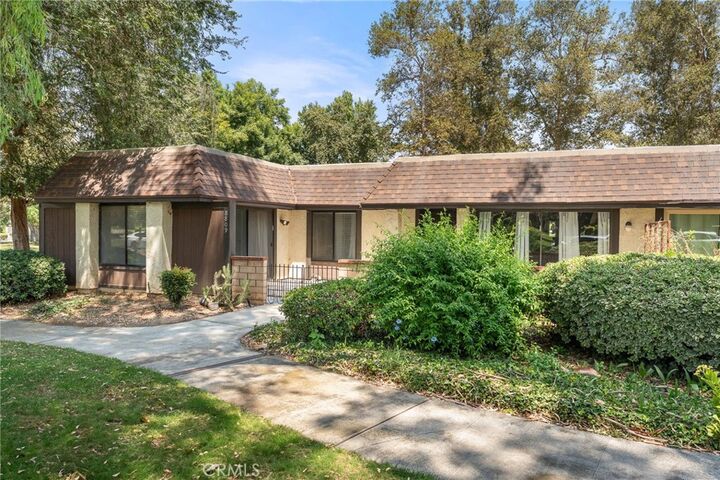 Property Photo:  8809 Amigos Place  CA 92504 