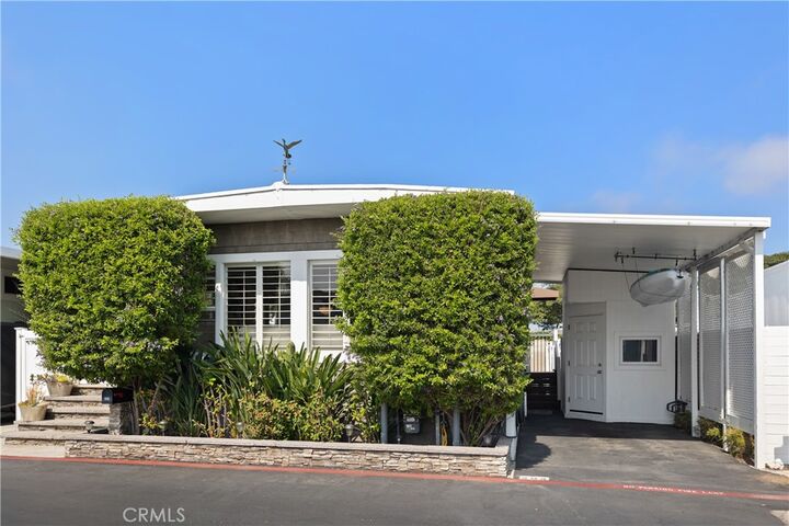 Property Photo: 264 Mayflower Drive CA 92660
