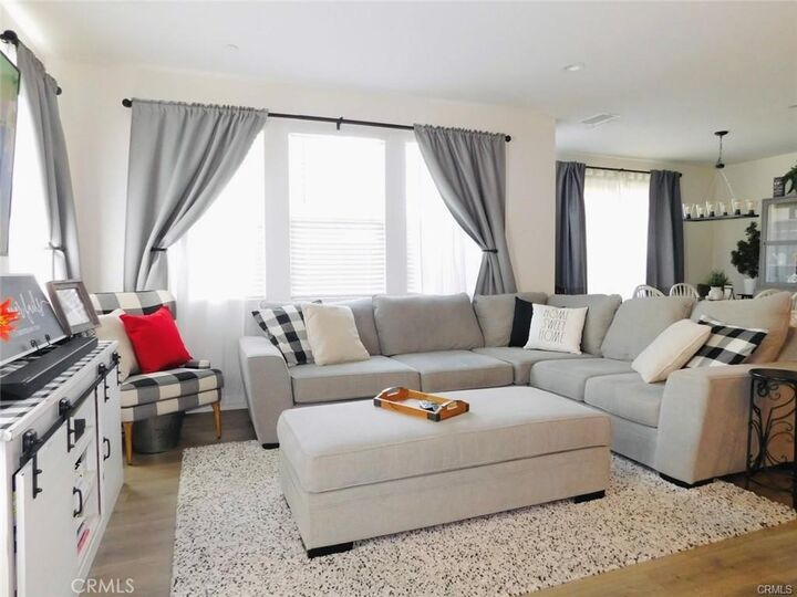 Property Photo:  2350 S Via Esplanade 31  CA 91762 