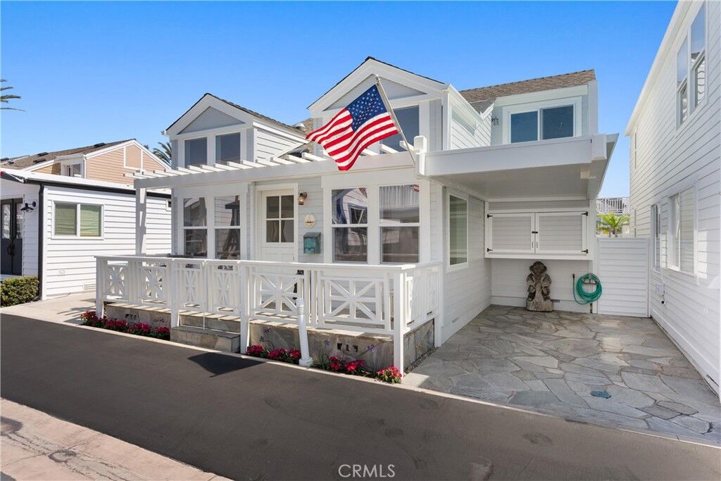 Property Photo: 45 Drake Street CA 92663