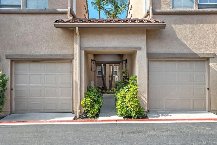 Property Photo: 646 Sumner Way 4 CA 92058