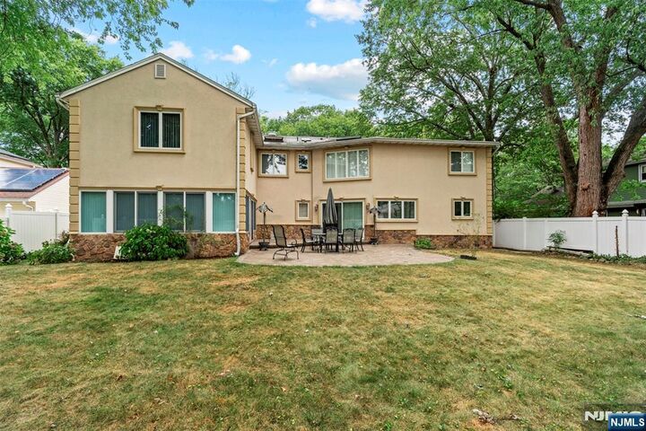 Property Photo:  68 Alden Road  NJ 07652 
