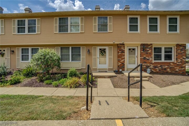 51 Quaker Ridge Drive  Akron OH 44313 photo