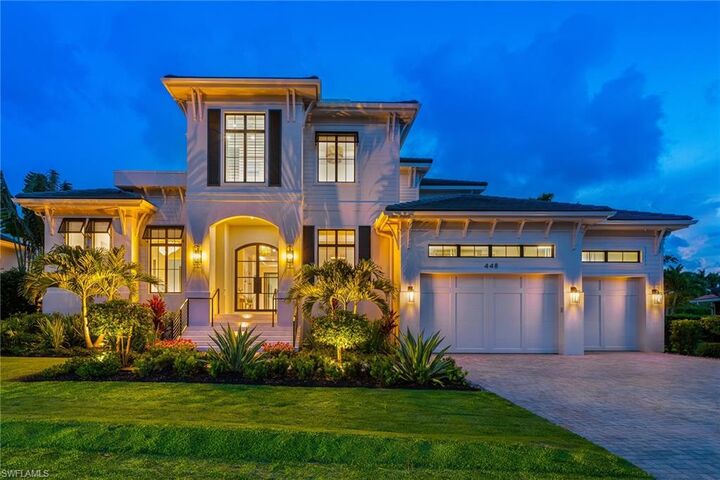 Property Photo: 448 Devils Ln FL 34103