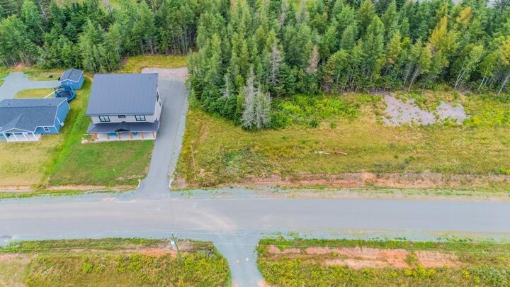 42 Runway Court — photo 1