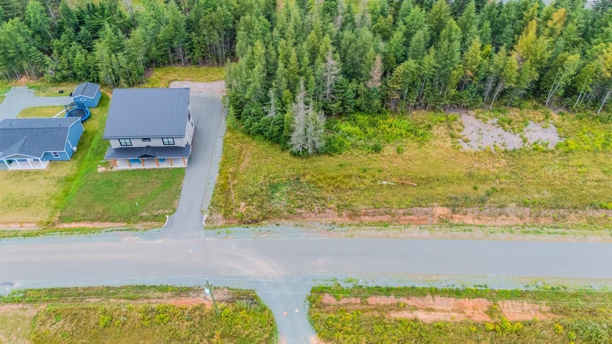 Property Photo:  42 Runway Court  NS B2N 6L3 