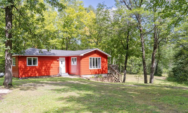 Property Photo: 11813 Moen Road MN 55798