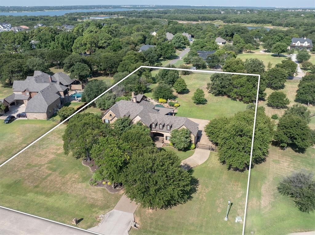 Property Photo:  1705 Lockspur Court  TX 75022 