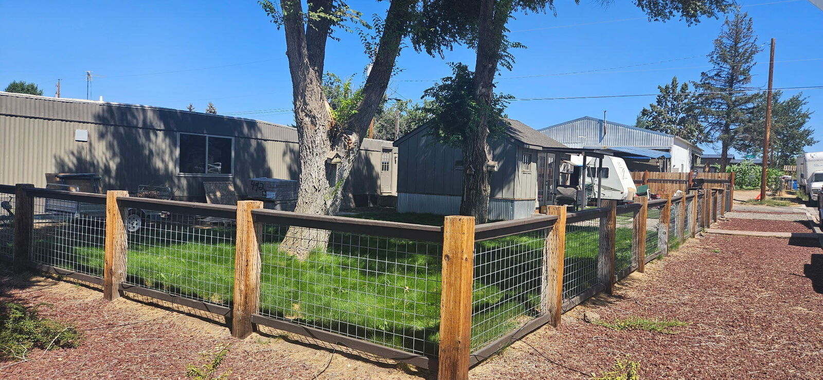 Property Photo:  250 SE 5th Street  OR 97756 