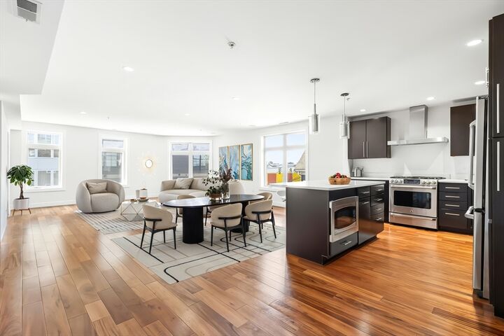 Property Photo:  112 W Ninth Unit 2  MA 02127 