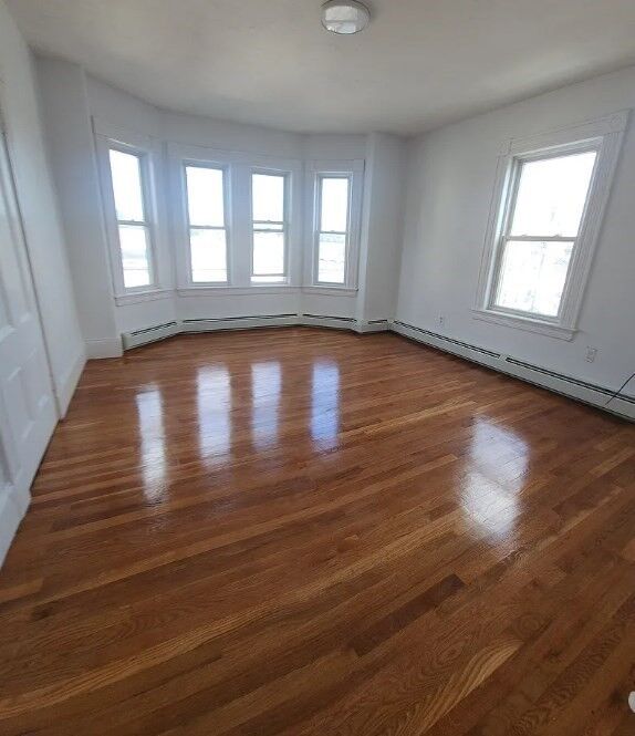 Property Photo: 76 Bunkerhill St Apt 3 MA 01841
