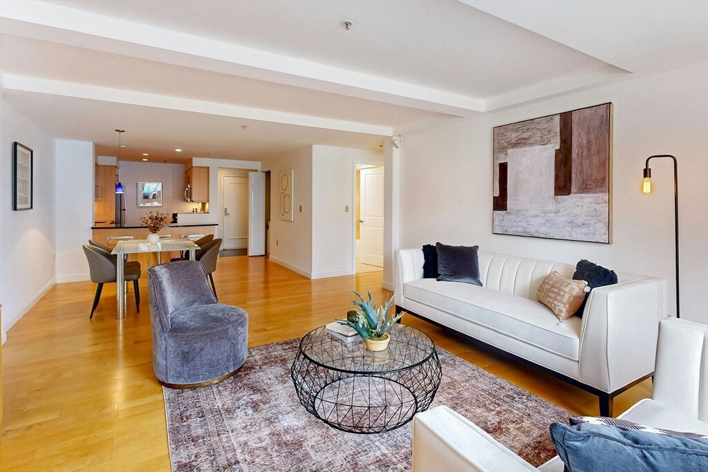 Property Photo:  183-185A Massachusetts Ave 202  MA 02115 