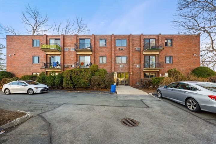 Property Photo:  103 Newman Road 5  MA 02148 