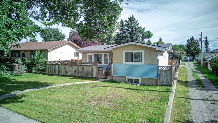 Photo de la propriété: 313 52 Avenue E AB T0L 0T0