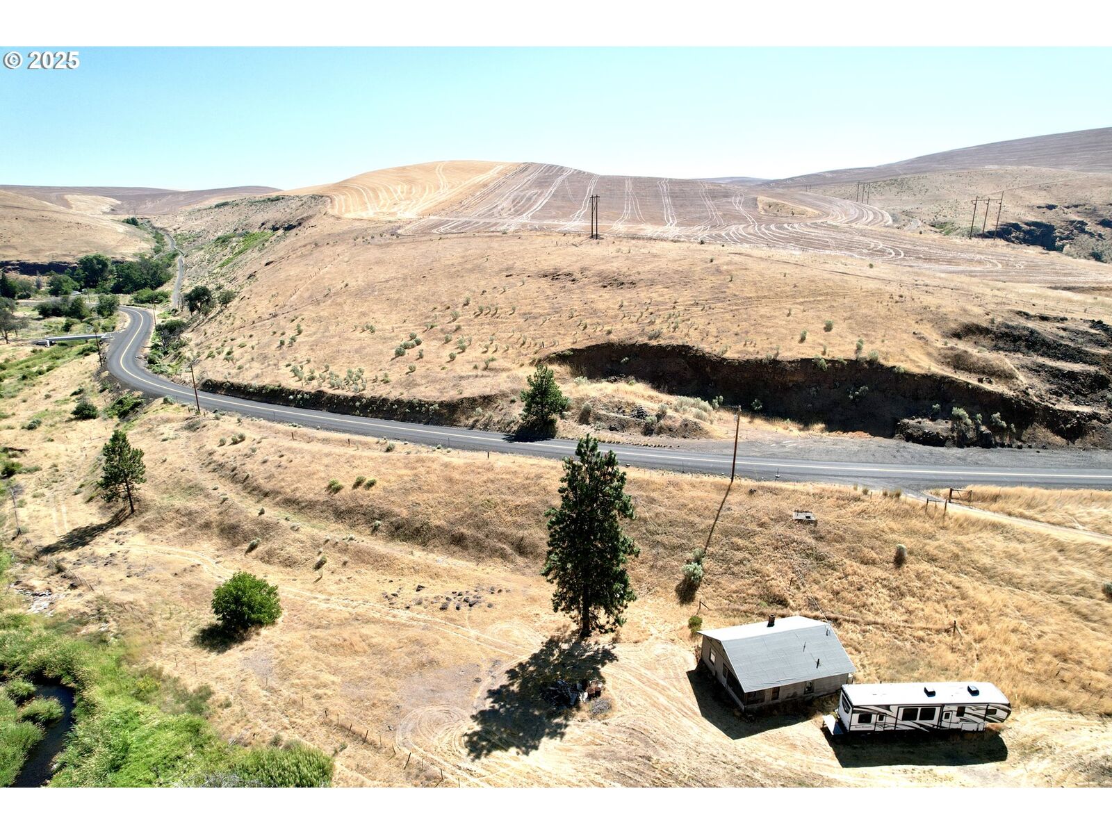 Property Photo: 7000 Fifteen Mile Rd OR 97058