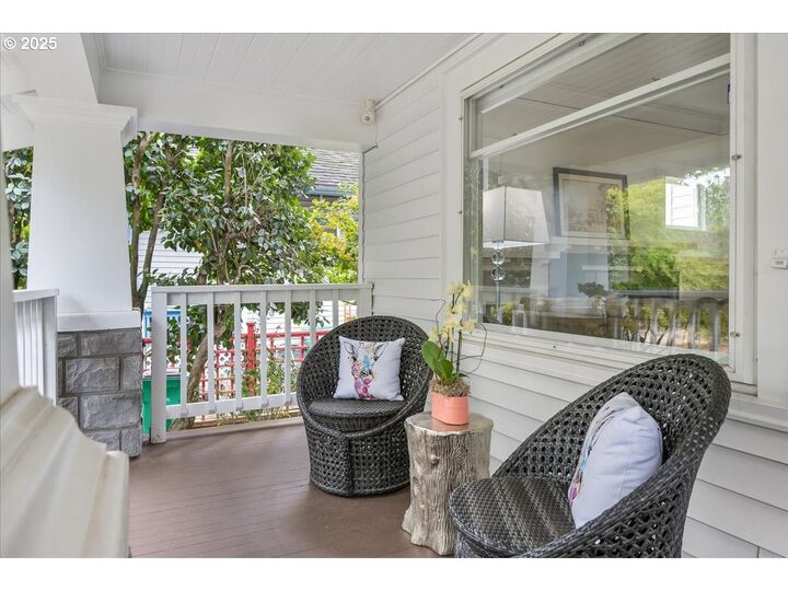 Property Photo:  3205 NE 65th Ave  OR 97213 
