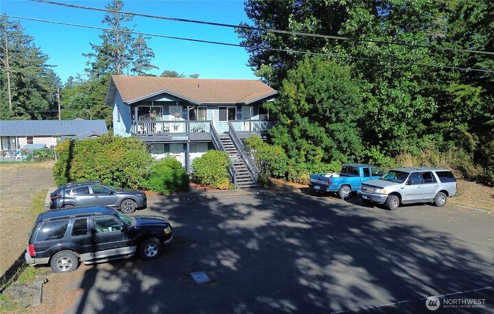 Property Photo:  327 S Forrest  WA 98595 