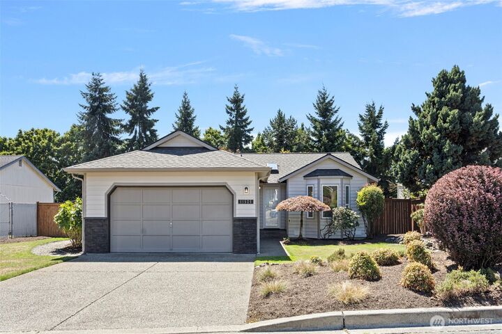 Property Photo:  11525 SE 308th Place  WA 98092 