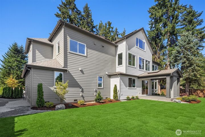 Property Photo:  7316  151st Avenue NE  WA 98052 