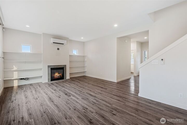 Property Photo: 1116 Walnut Street WA 98310
