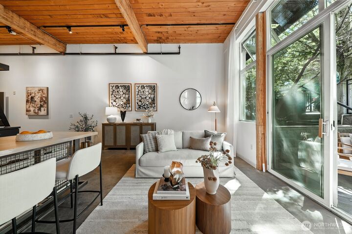 Property Photo:  1812  19th Avenue 107  WA 98122 