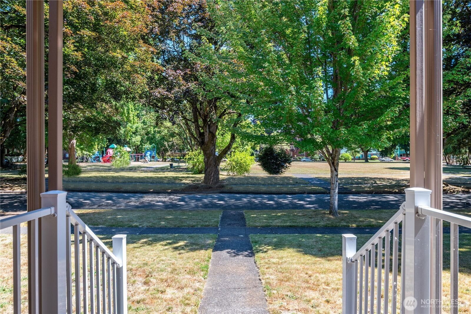 Property Photo:  1429  21st Avenue  WA 98632 