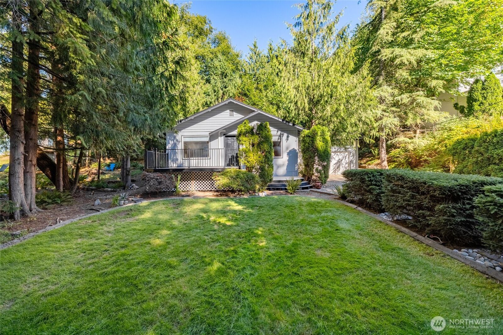 Property Photo:  534  Hilltop Drive  WA 98284 