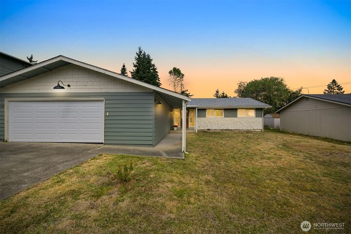 Property Photo:  2710  McLeod Road  WA 98225 